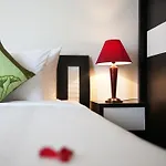 Serenity Villa Hotel
