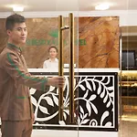 Serenity Villa Hotel