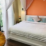 Chez Madame Binh