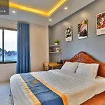 Hanz Light House Condo Hotel