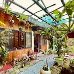 Elephant House - Duong Lam Homestay