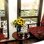 Golden Sail Hotel