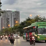 Can Ho Cao Cap 85M2 2Br Doi Dien Aeonmall Longbien