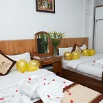 Hottel Phuong Dong