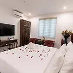 Royal Hotel Sai Dong - Long Bien