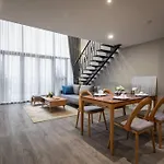 Duplex Apartment At Pentstudio Westlake - 2H Homestay