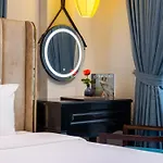 Golden Legend Boutique Hotel & Travel