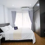 Alaya 10 Apartment