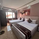 New Sun Hotel