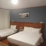 A25 Hotel - 28 Trần Quý Cáp