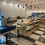 Hotel Yah Hanoi & Spa