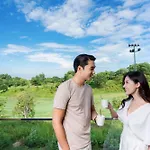Wyndham Sky Lake Resort And Villas