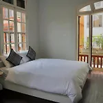 Annam Westlake Charm-Brandnew-Cozy Comfort-Bathtub