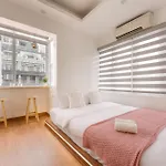 May\'S House 4