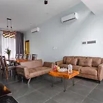 Iris Villas Venuestay