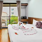 Family Hanoi Hotel