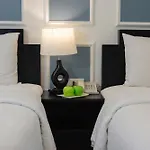 Viet Hotel & Travel