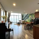 Pentstudio West Lake Duplex Apartment