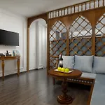 Eliana Premio Hotel Hanoi