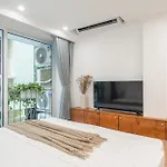 Xeoxo Premium Building With Rooftop Pool