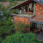 Anna Little Garden - Homestay Soc Son