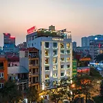 Bradi Gate- 22Land Residence Hotel