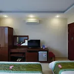Ngan Ha Hotel Long Bien
