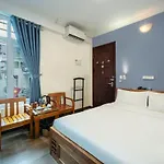 A25 Hotel - Doi Can 2