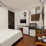A25 Hotel - Doi Can 2
