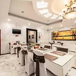 A25 Hotel - 221 Bach Mai