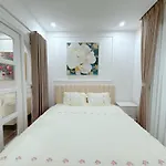 L\'Amie Homestay - Vinhomes Times City