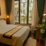Amazing View, Natural View, 3\' To Hoan Kiem Lake, Free Wifi, Netflix, 2 Beds, 1 Toilet-2 Showers