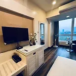 Horizon Hotel Apartment