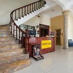 Chikoo Homestay Spot-On