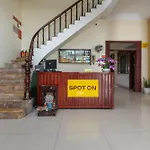Chikoo Homestay Spot-On