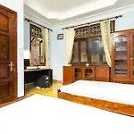 Chikoo Homestay Spot-On