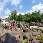 Nha Nghi Minh Quang