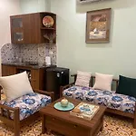 Hanoi Center, Hoan Kiem, Family 2 Beds, 4 Guests, Tranquil