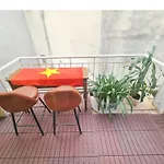 Lushstay Hanoi Train Street - Cozy