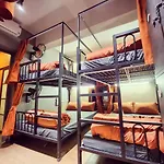 Top Hostel- Big Bed-3 Mins To Train Street-Friendly-High Quality Of Sleeping