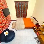 Lushstay Hanoi Train Street - Cozy