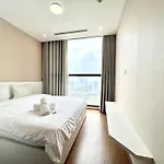 Luxury Apartment Vinhomes Skylake