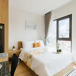 Myrcella Urban Apartment