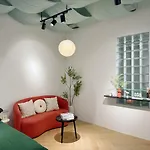 Centraloldquarter Largebalcony 2Br Fullyequipped