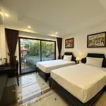 Bay Luxury Hotel & Spa - No 1 Ngo Huyen