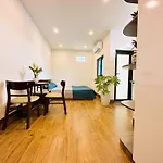 Studio - Gan San Van Dong My Dinh