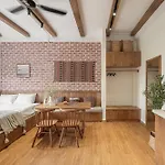 De La Sol Residence With Rooftop Pool-Free Airport Service