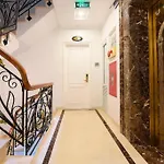 Oyo 199 Diamond Hotel