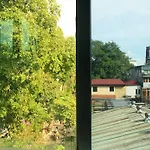 Le Petit Hanoi Hotel