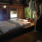 Dao Anh Khanh Studio Homestay